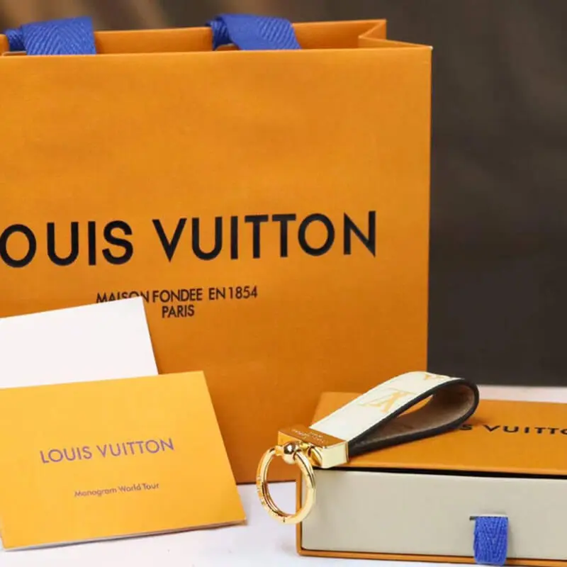 WeeReplica  Louis Vuitton KAWS Key ring