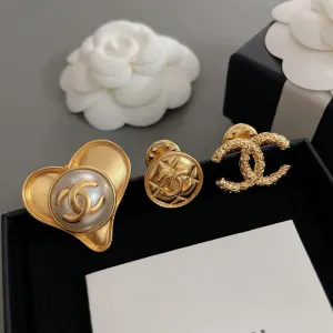 CHANEL gold fusion brooch